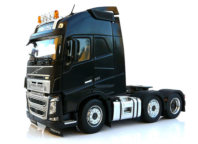 Volvo FH16 6x2 Schwarz
