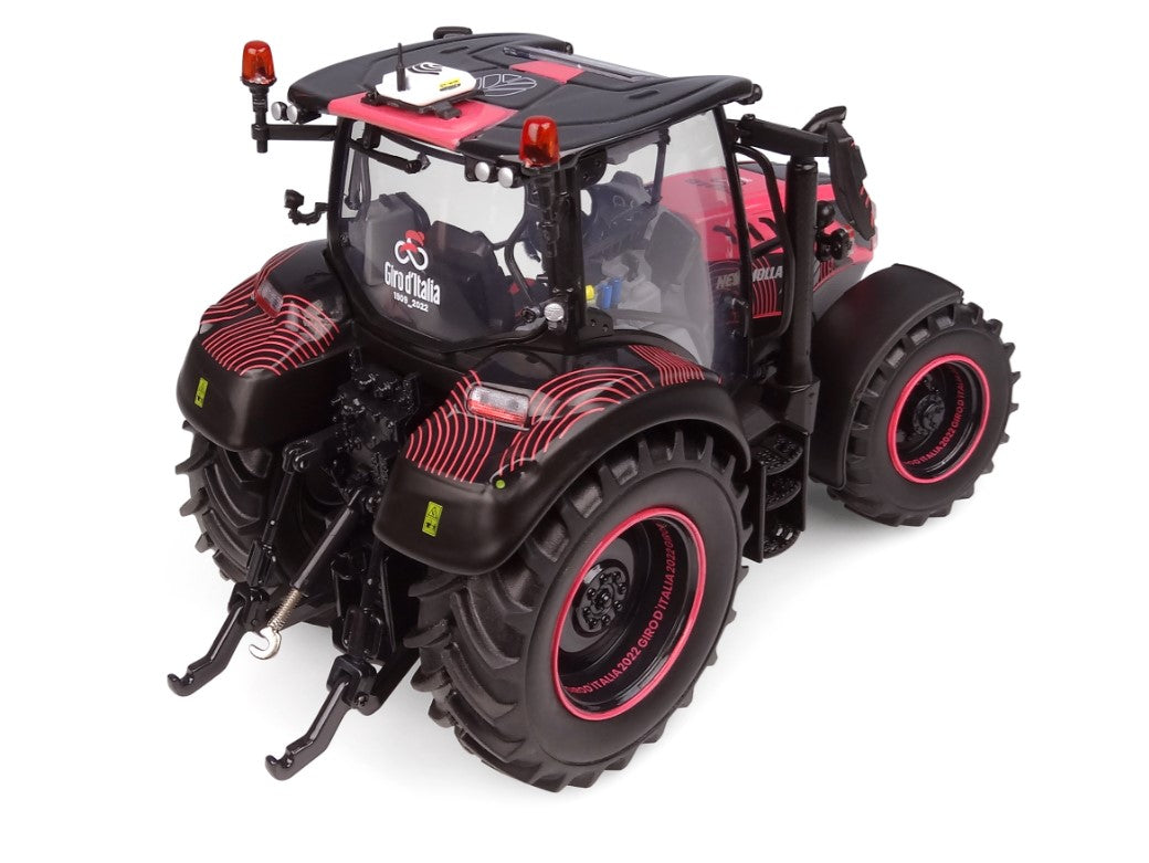 New Holland T5.140 Giro d'Italia pink Limited Edition