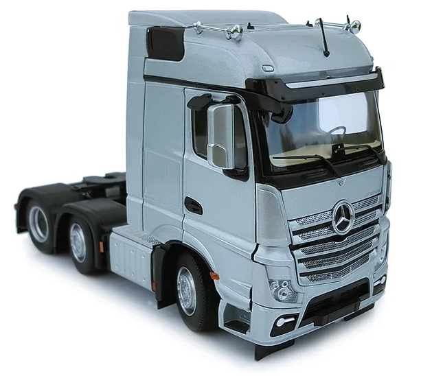 MARGE 1910-03 Mercedes-Benz Actros Bigspace 6x2 Silber