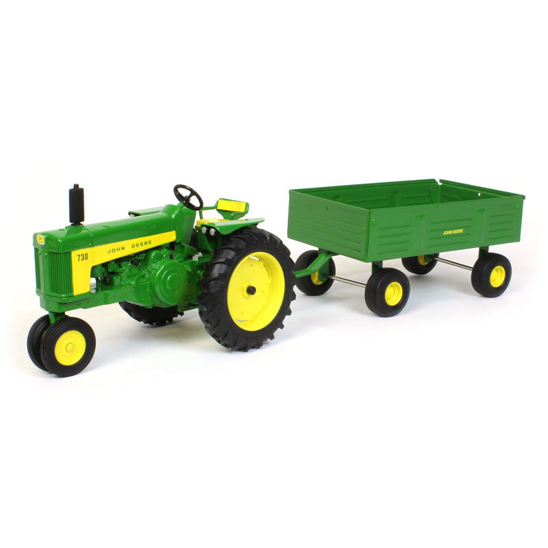 John Deere 730 mit Wagen