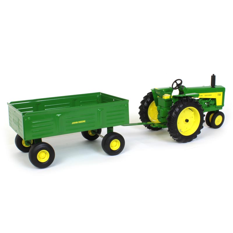 John Deere 730 mit Wagen