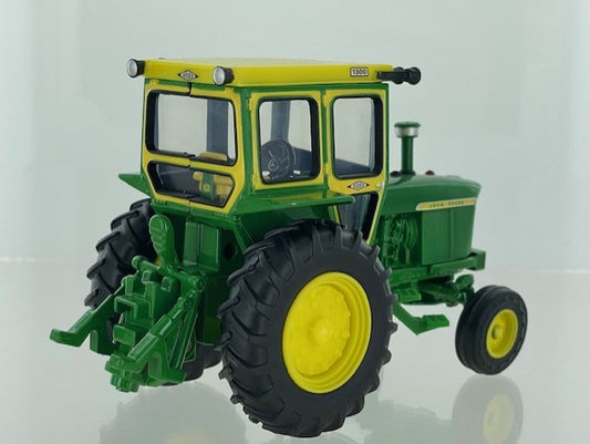 John Deere 4020 2wd with Hiniker cab Limited Edition
