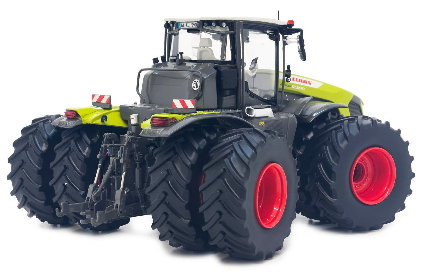 Claas Xerion 12.590 Trac mit Duals